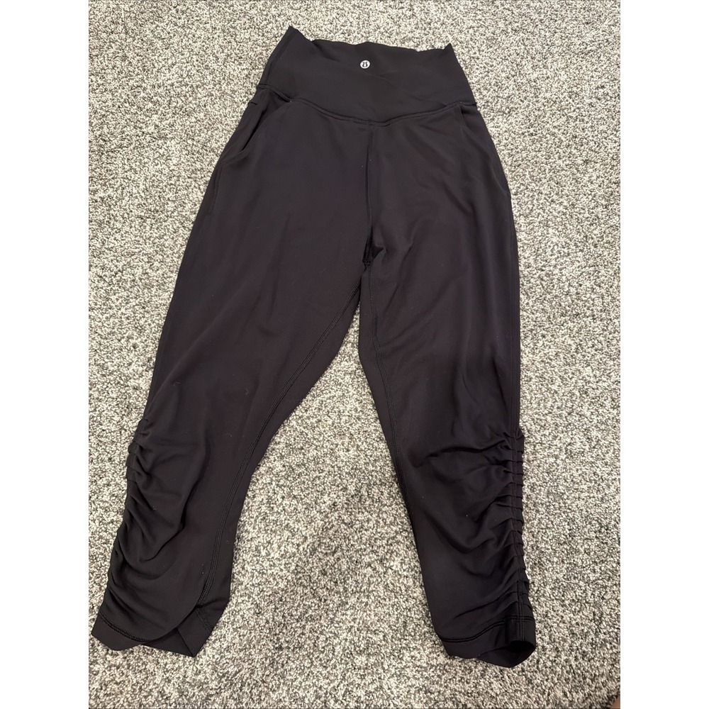 Lululemon Sunset Salutation Crop Women's 2 Black Foldover Waist Ruched Yoga